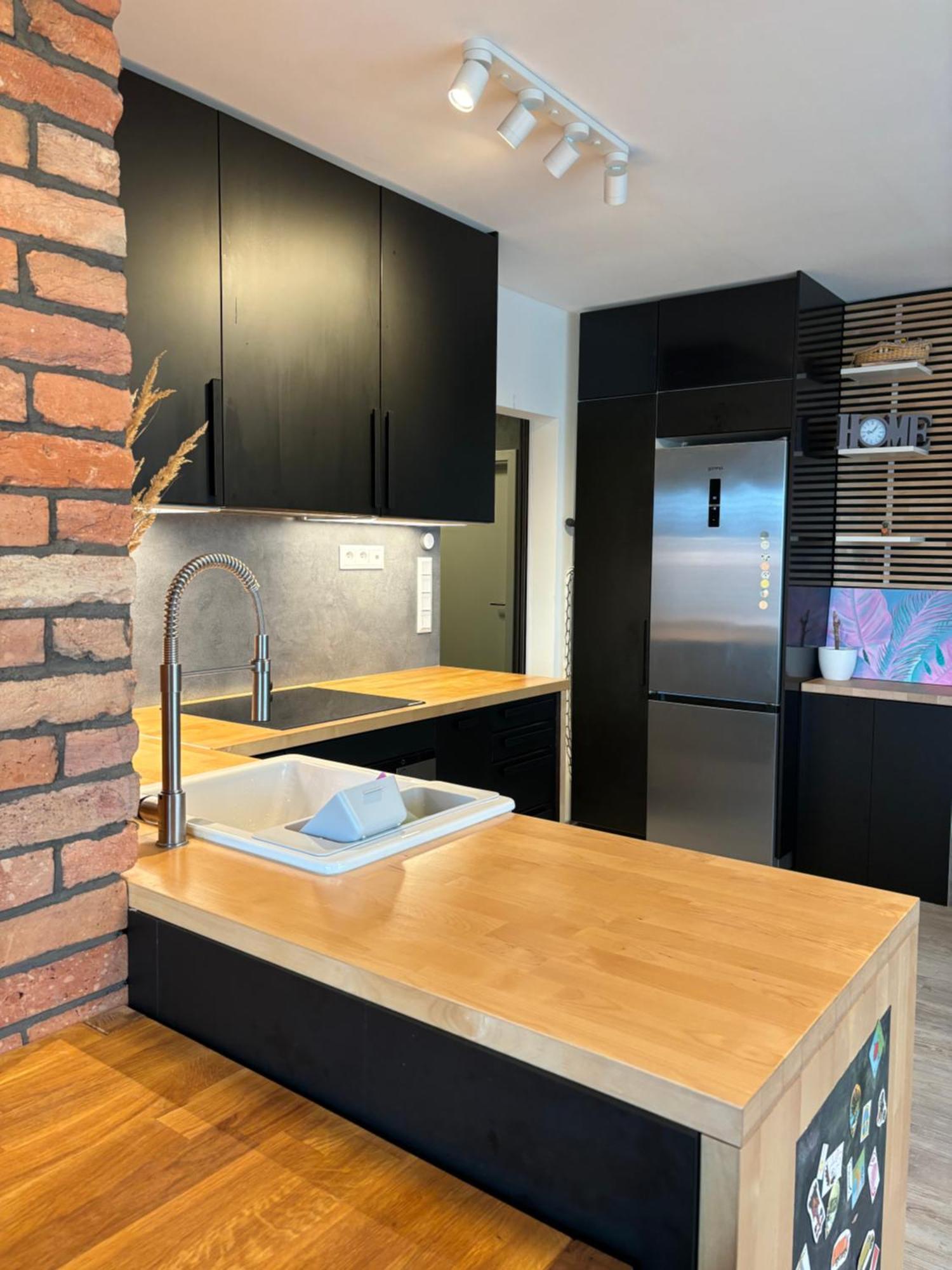 Premiere Apartment Bratislava - Private Parking المظهر الخارجي الصورة