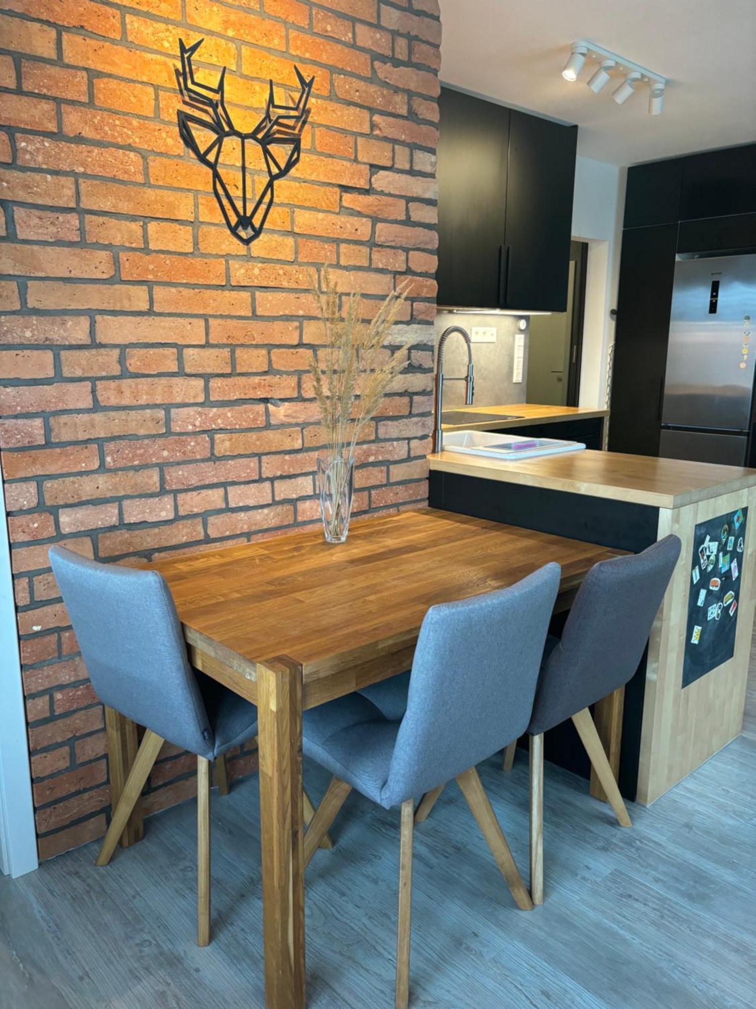 Premiere Apartment Bratislava - Private Parking المظهر الخارجي الصورة