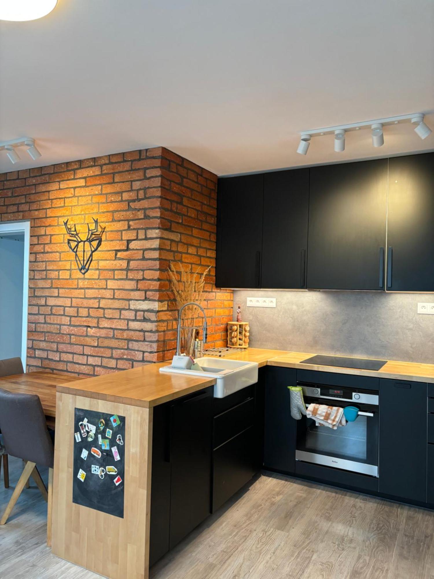 Premiere Apartment Bratislava - Private Parking المظهر الخارجي الصورة